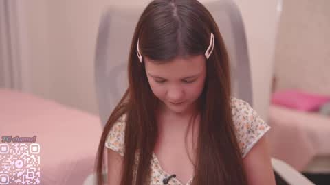 Lyssa     online show from 04/16/26, 05:03