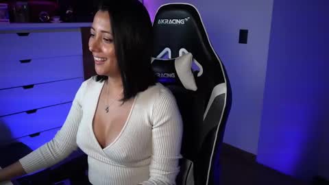 Ana Molly online show from 01/11/25, 04:38