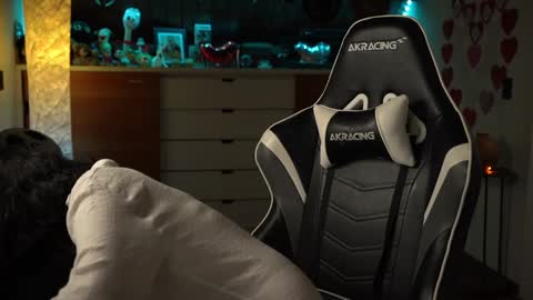 Ana Molly online show from 02/06/25, 10:00