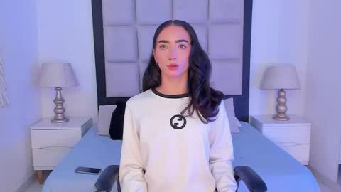 Thomm  Independent Model online show from 01/08/26, 04:04