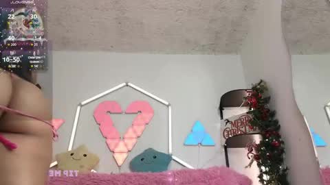 tiny_vixen_ online show from 12/16/25, 01:49