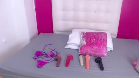 tiny_whore18 online show from 10/06/25, 03:31