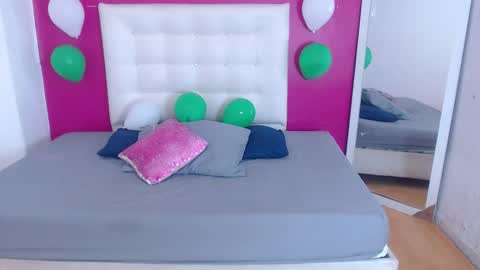 tiny_whore18 online show from 03/10/26, 05:51