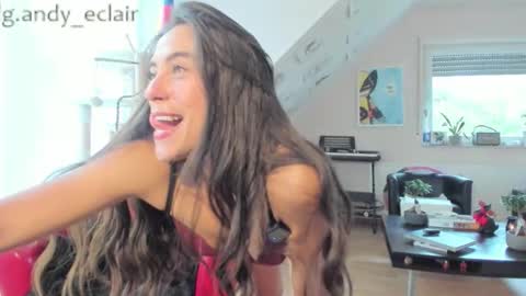 Tiny online show from 09/18/25, 06:48