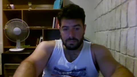 Snapshot of tinycock6129393 chatting on 12/18/24, 02:53 Benja online show from 12/18/24, 02:53