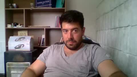 Snapshot of tinycock6129393 chatting on 12/23/24, 06:05 Benja online show from 12/23/24, 06:05