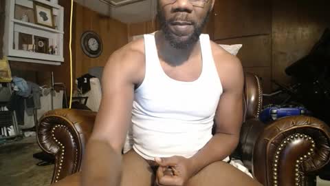 Snapshot of tinycock_1979 chatting on 10/29/25, 08:27 tinycock_1979 online show from 10/29/25, 08:27