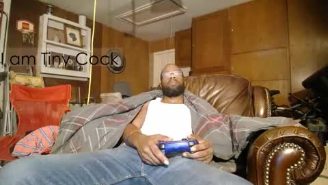 Snapshot of tinycock_1979 chatting on 11/22/25, 11:53 tinycock_1979 online show from 11/22/25, 11:53