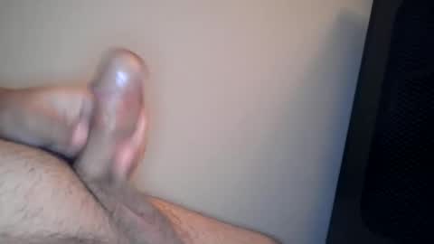 Snapshot of tinyd46 chatting on 01/07/26, 01:08 tinyd46 online show from 01/07/26, 01:08