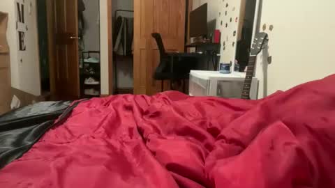 tinydaisy22 online show from 02/02/26, 07:07