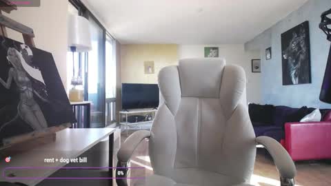 Snapshot of tinykylie chatting on 05/20/26, 11:16 stage Kylie Sinner brand CLITBAIT online show from 05/20/26, 11:16