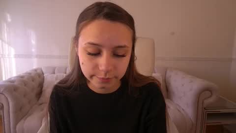 tinynataliee online show from 01/19/26, 08:40