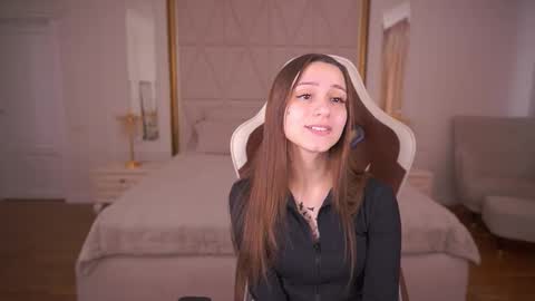 tinynataliee online show from 02/12/26, 08:09