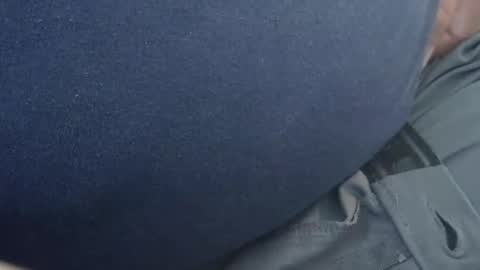 Snapshot of tinypecker6 chatting on 10/28/25, 03:47 tinypecker6 online show from 10/28/25, 03:47