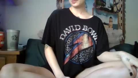 tinytitties online show from 12/17/25, 04:35