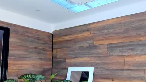 Snapshot of tinyw0nder chatting on 04/27/26, 10:19 Instagram tinyw0nder online show from 04/27/26, 10:19