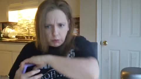 Snapshot of tinywithtiddies chatting on 11/14/25, 01:10 tinywithtiddies online show from 11/14/25, 01:10