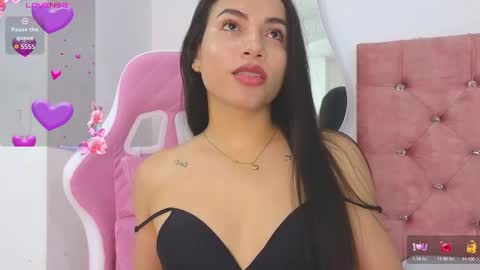 Snapshot of tiphani_walker_ chatting on 03/12/26, 11:27 Tiphani Walker online show from 03/12/26, 11:27