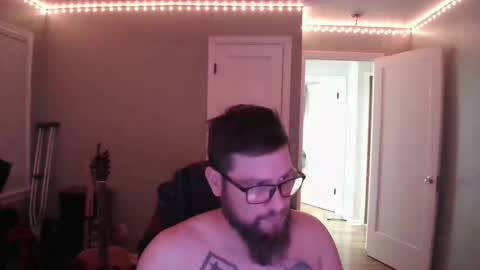 Snapshot of tippertonight chatting on 11/16/25, 06:52 tippertonight online show from 11/16/25, 06:52