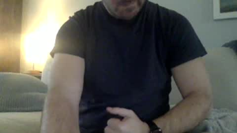 Snapshot of tiptop1088 chatting on 12/22/25, 06:27 tiptop1088 online show from 12/22/25, 06:27