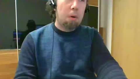 Snapshot of tirolerboy27 chatting on 12/02/24, 01:13 Tirolerboy27 online show from 12/02/24, 01:13