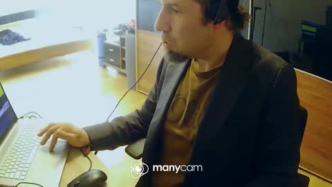 Snapshot of tirolerboy27 chatting on 10/07/25, 12:13 Tirolerboy27 online show from 10/07/25, 12:13