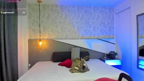 Snapshot of tisha_cole chatting on 09/26/25, 05:33 Tisha online show from 09/26/25, 05:33