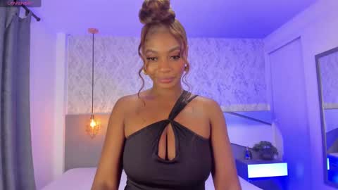 Snapshot of tisha_cole chatting on 11/15/25, 02:53 Tisha online show from 11/15/25, 02:53