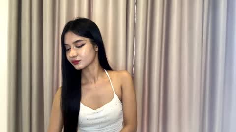 Snapshot of tishascaife chatting on 03/24/26, 03:22 Xiao wu online show from 03/24/26, 03:22