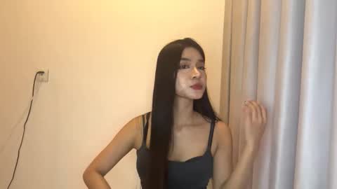 Snapshot of tishascaife chatting on 03/25/26, 03:12 Xiao wu online show from 03/25/26, 03:12