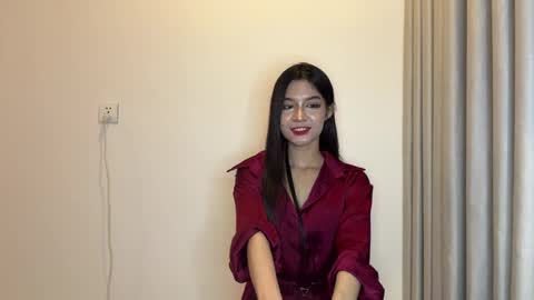 Snapshot of tishascaife chatting on 03/27/26, 10:48 Xiao wu online show from 03/27/26, 10:48