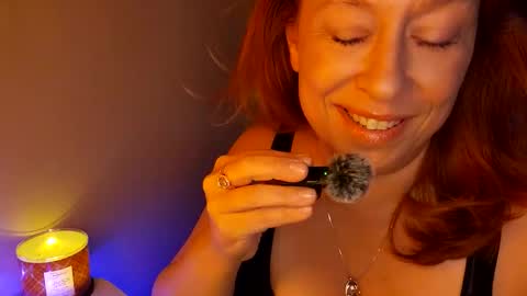 Snapshot of tittytarot2 chatting on 11/09/25, 01:15 Mystic Minxxx online show from 11/09/25, 01:15