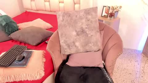 Tivizay online show from 02/09/25, 05:11