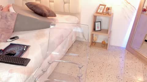 Tivizay online show from 03/11/25, 02:29