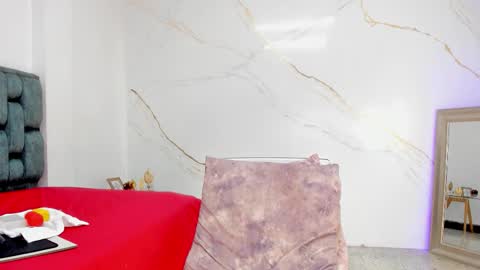 Tivizay online show from 12/05/25, 02:58