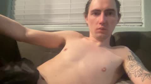 Snapshot of tlayne410 chatting on 03/09/25, 09:13 tlayne410 online show from 03/09/25, 09:13