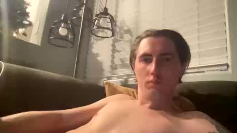 Snapshot of tlayne410 chatting on 10/10/25, 08:13 tlayne410 online show from 10/10/25, 08:13