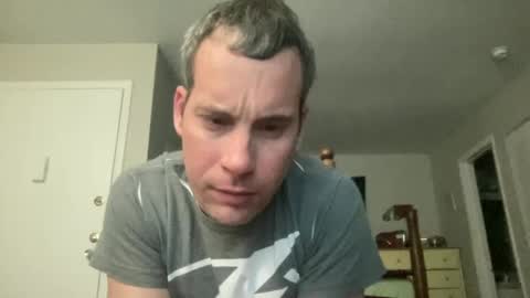 Snapshot of tleigh24 chatting on 01/07/25, 01:28 tleigh24 online show from 01/07/25, 01:28