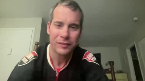 Snapshot of tleigh24 chatting on 01/24/25, 12:20 tleigh24 online show from 01/24/25, 12:20