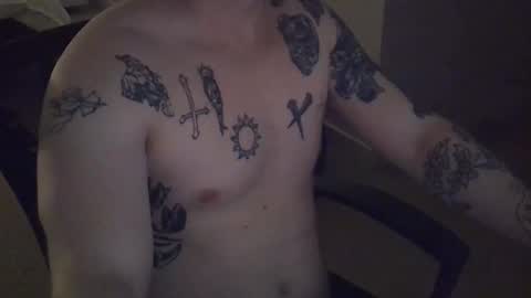 Snapshot of tlsoxxx chatting on 12/20/25, 02:40 tlsoxxx online show from 12/20/25, 02:40