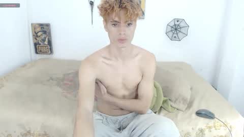 Snapshot of toadboys chatting on 10/16/25, 04:30 David online show from 10/16/25, 04:30