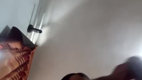 Snapshot of tobe557337 chatting on 12/31/24, 10:01 tobe557337 online show from 12/31/24, 10:01