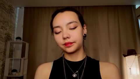 Lin online show from 05/09/26, 04:17
