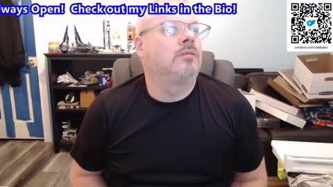 Snapshot of toddbator chatting on 03/01/25, 01:32 Todd Bator online show from 03/01/25, 01:32