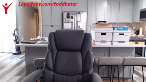 Snapshot of toddbator chatting on 06/21/26, 02:41 Todd Bator online show from 06/21/26, 02:41