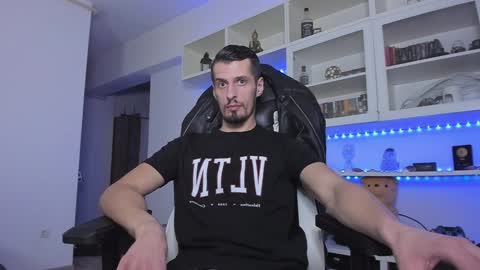 Snapshot of toddclaytonn chatting on 12/03/24, 08:06 Todd online show from 12/03/24, 08:06