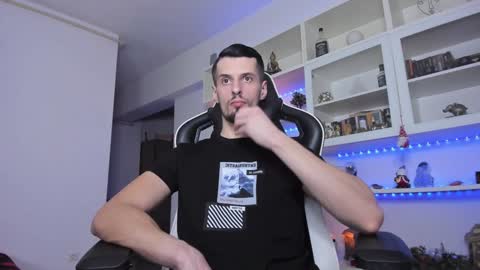 Snapshot of toddclaytonn chatting on 12/30/24, 02:08 Todd online show from 12/30/24, 02:08