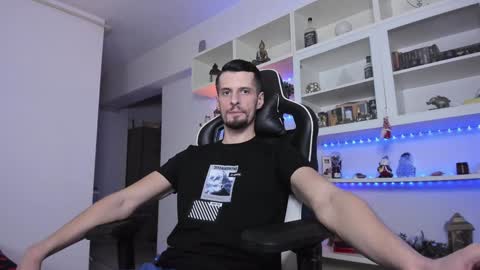 Snapshot of toddclaytonn chatting on 12/30/24, 05:13 Todd online show from 12/30/24, 05:13