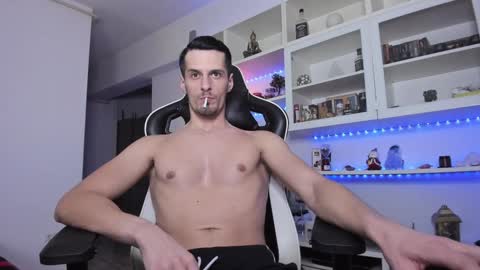 Snapshot of toddclaytonn chatting on 01/07/25, 02:53 Todd online show from 01/07/25, 02:53