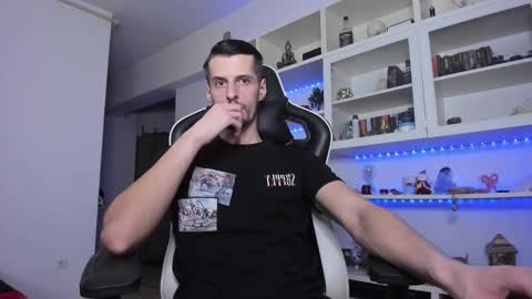 Snapshot of toddclaytonn chatting on 02/15/25, 01:42 Todd online show from 02/15/25, 01:42